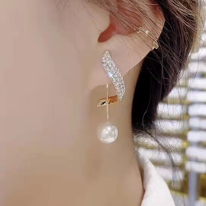 Elegant Pearl Crystal Drop Earrings for Weddings and Special Occasions